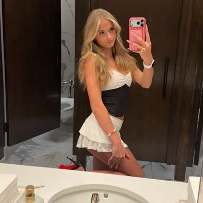 Goddess Marie's profile picture