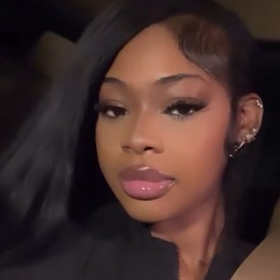 S T A R R's profile picture