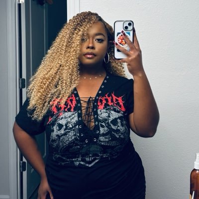 stfu talking to me's profile picture
