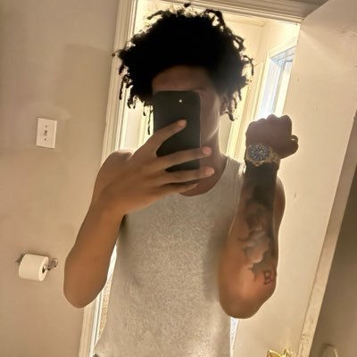 dee901k's profile picture
