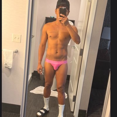 AsianTwunk_24's profile picture