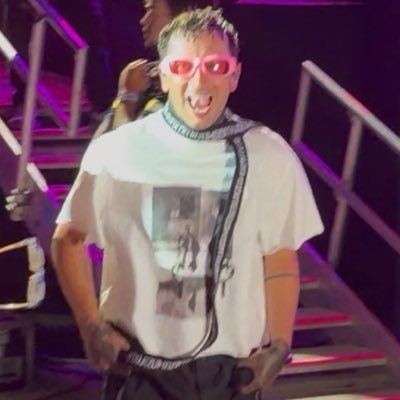 sparky ⊬'s profile picture