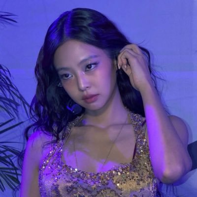 elise (doesnt know who Jennie is)'s profile picture