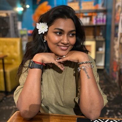 DivyaThiravidamani's profile picture