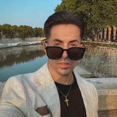Aless Hernández's profile picture
