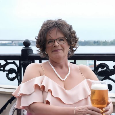 HotElaniaCD's profile picture