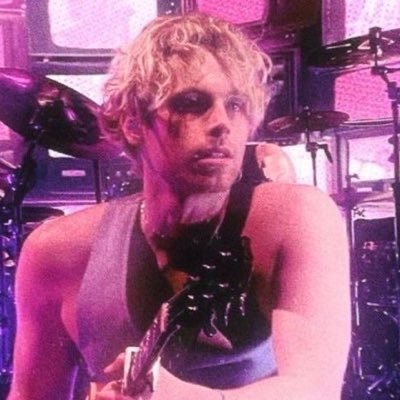 kate ! 5SOS TODAY's profile picture