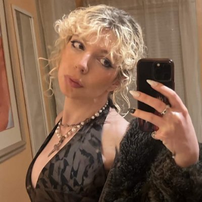 billie_worth's profile picture
