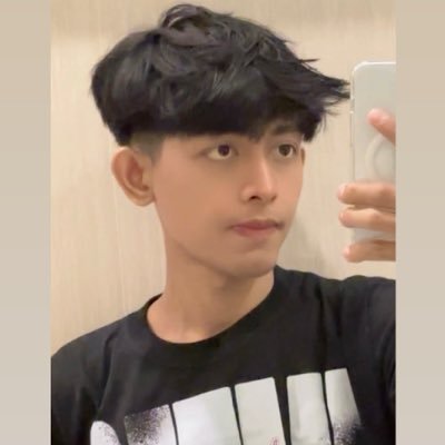 aghapradii's profile picture