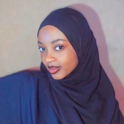 🌺 official zee 🌺's profile picture