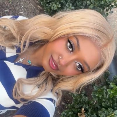 ms.never miss ✮ evi's profile picture