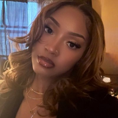 FLOLIKENELLE's profile picture