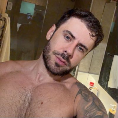 escariaoreal's profile picture