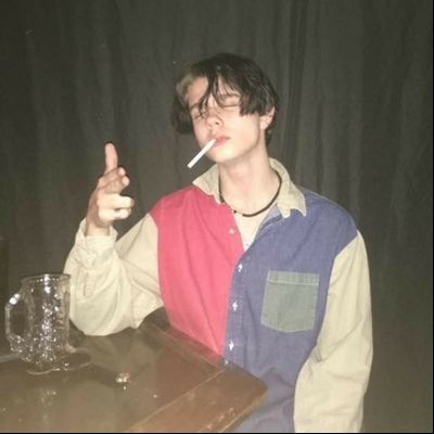 يولىـ👑༻ـيو's profile picture