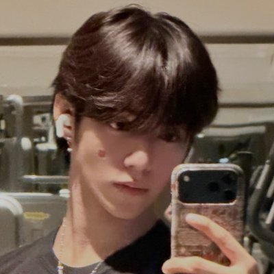 𝚈𝚄𝙼𝙸. ᨐฅ✮'s profile picture
