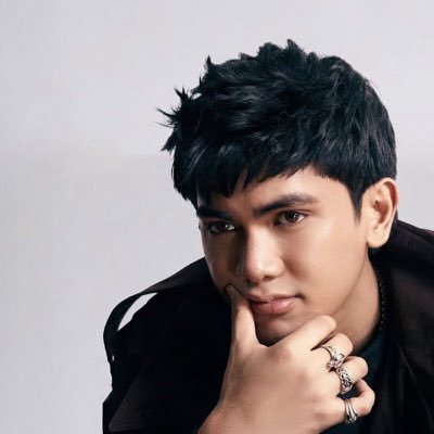 gloríous ⟡˖ 𝐿𝒰𝒱𝐵𝒪𝑀𝐵's profile picture