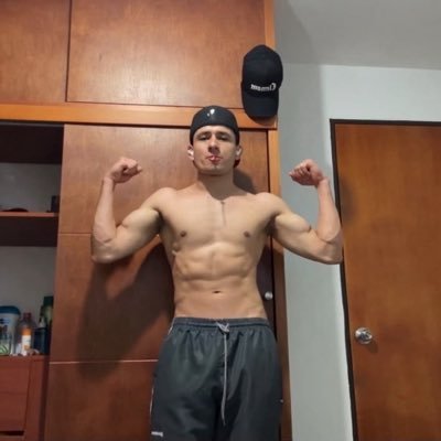 G E O R G I's profile picture