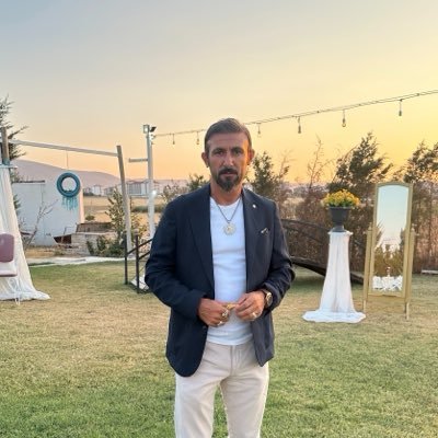 enisbozkurt_'s profile picture
