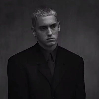 22°'s profile picture
