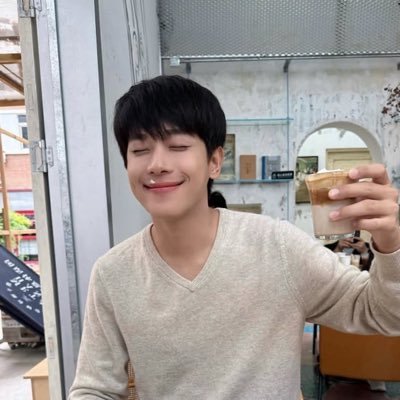 𝐍𝐢𝐜𝐤🪁):) Staywithme/TheEdgeOfHorizon's profile picture