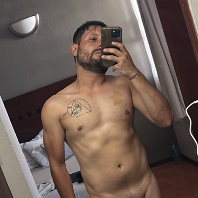 JP23513105's profile picture