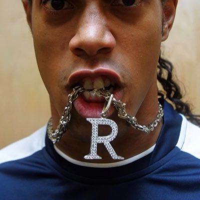 el vendedor de rosas's profile picture