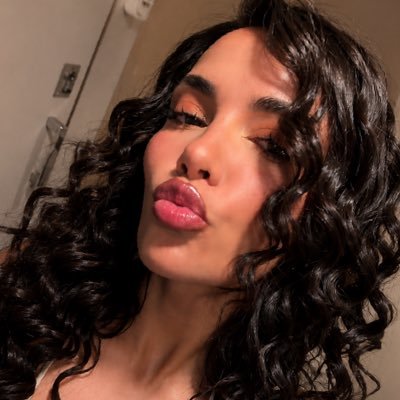 TEAM DANIA💜's profile picture