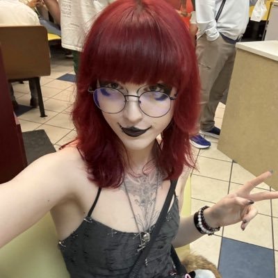 marceline 🦇⚢'s profile picture