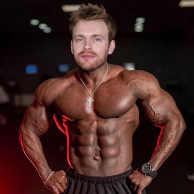 omgrominio's profile picture