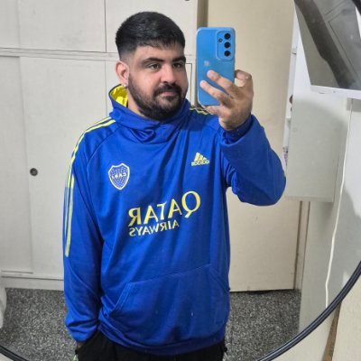 J U L I A N 🇸🇪's profile picture