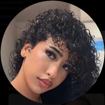 Ayatanjali4eva's profile picture