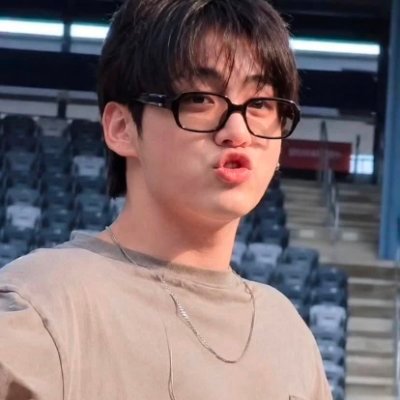 nana 🪭🍀's profile picture