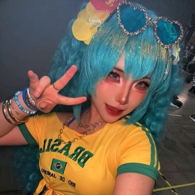 ZeNA 제나's profile picture