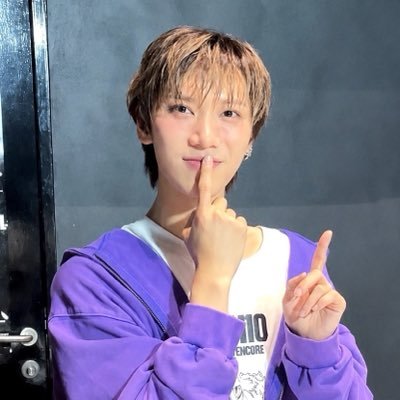 ☯︎︎ 𝗷𝗮𝘆𝗯 / 𝘁𝗲𝗻𝗹𝗲𝗲(✿✿)'s profile picture