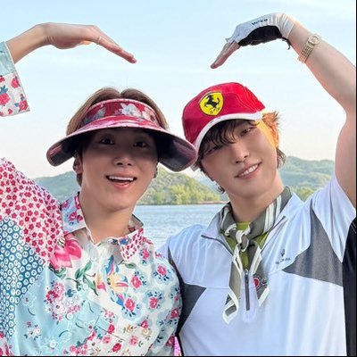 Nine🍊🦖's profile picture
