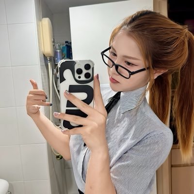 YXM's profile picture