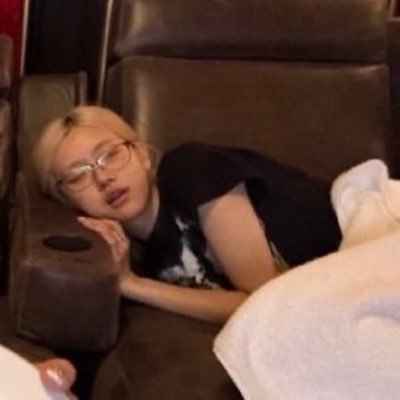 rosé go pop rock's profile picture