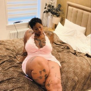 colecurve_'s profile picture
