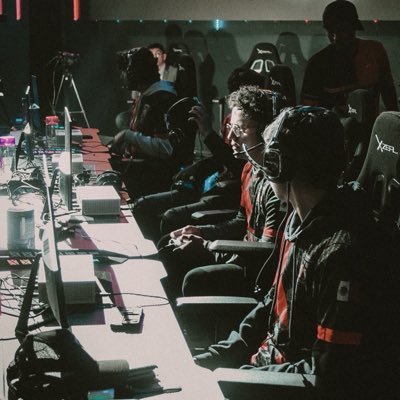 DysSZN's profile picture