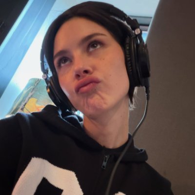 lu ๋࣭⭑'s profile picture