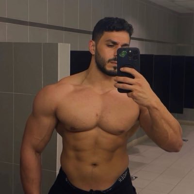 broo55555's profile picture