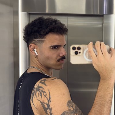 theus's profile picture