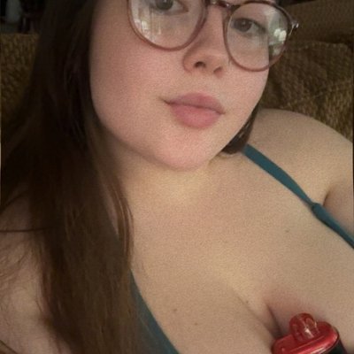 your_lovekarlee's profile picture