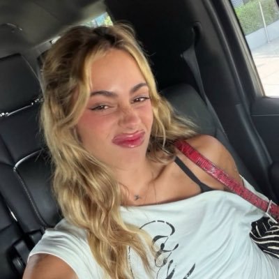 mel🍒's profile picture