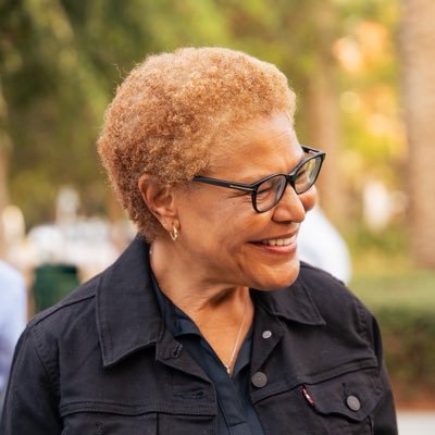 KarenBassLA's profile picture
