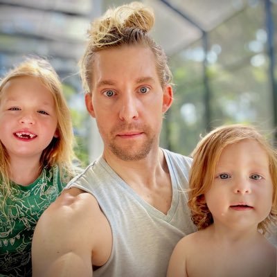 surfranchvibes's profile picture