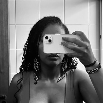 lettícia's profile picture