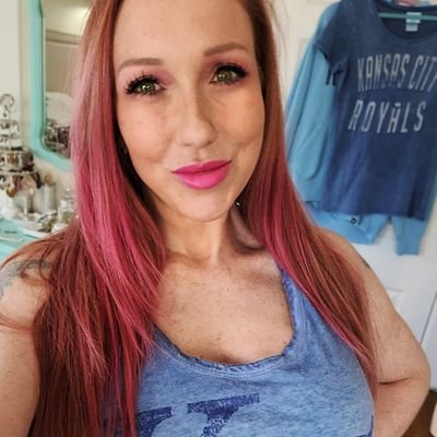 danielleRoyalKC's profile picture