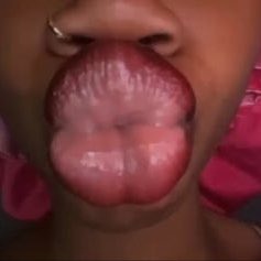 Wet Lips 🫦's profile picture