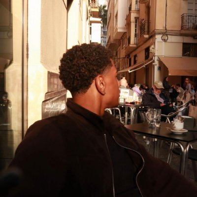 YvressedeSexe's profile picture